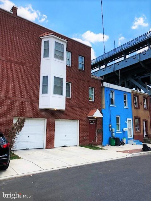 530 N FRONT ST #A Property Photo 1