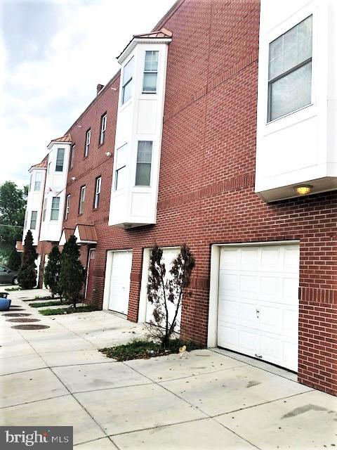 536 N FRONT STREET #B Property Photo 1