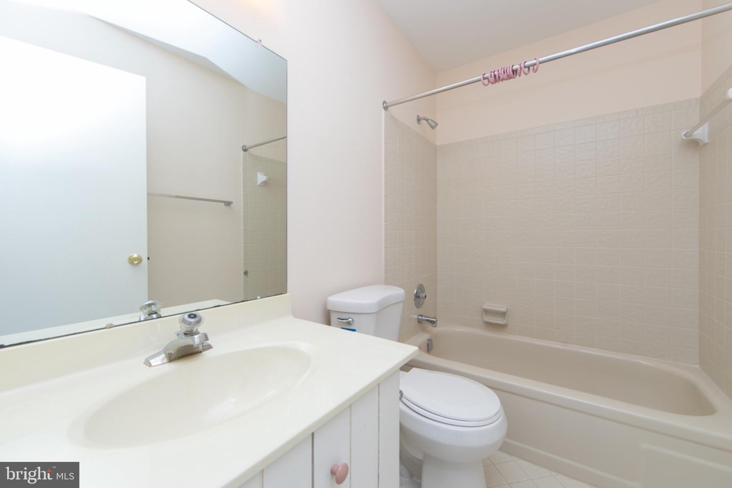 35 Crofton Commons Property Photo 24