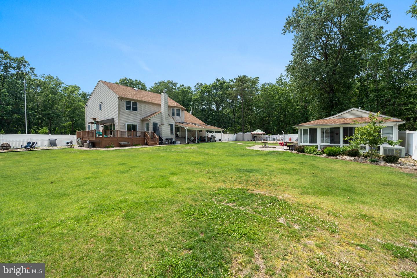 1248 Maple Ave Property Photo 52
