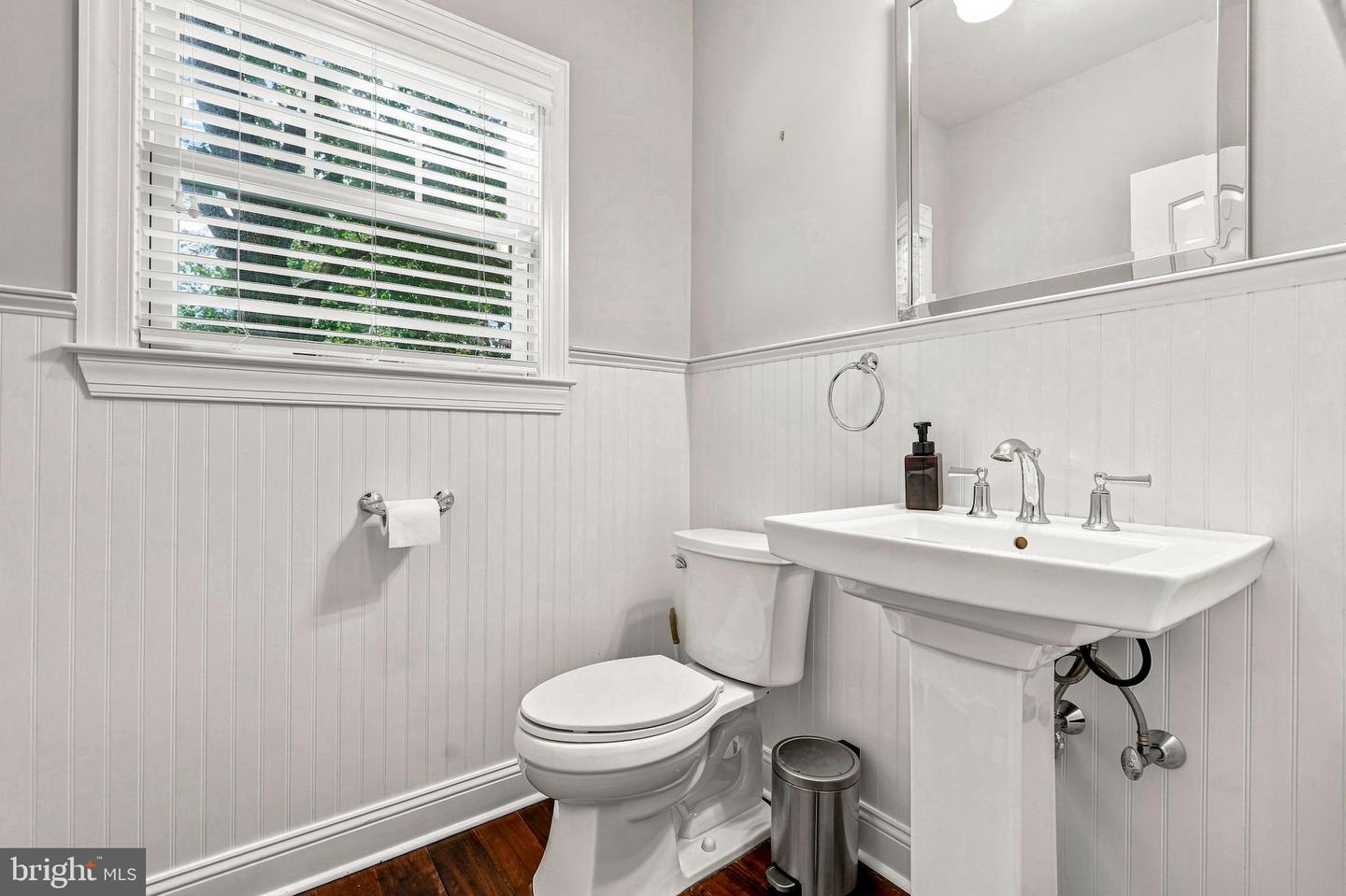331 Ardmore Ave Property Photo 36