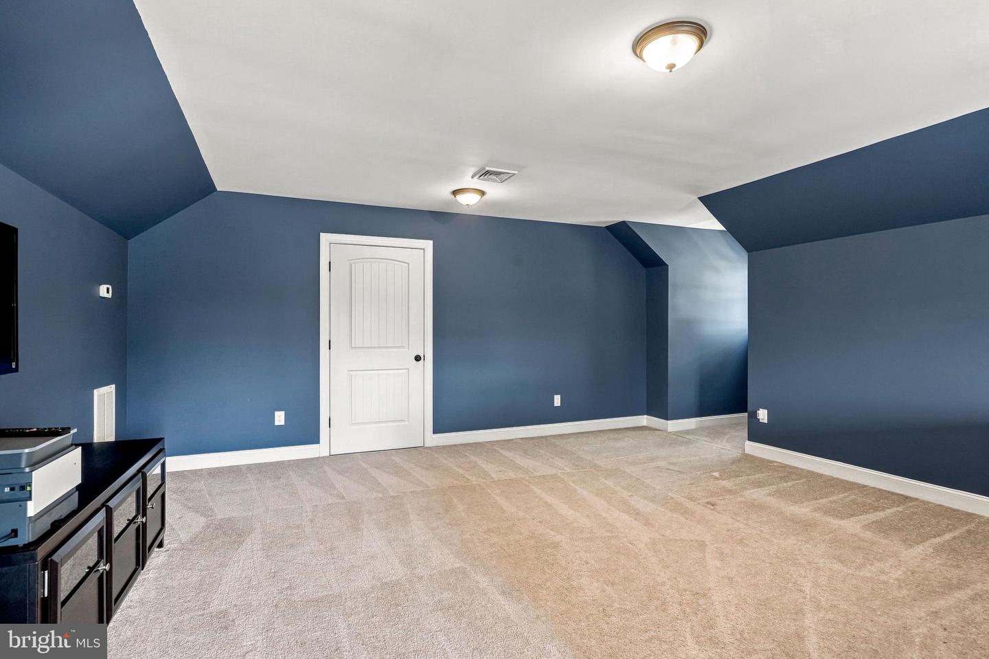 331 Ardmore Ave Property Photo 62