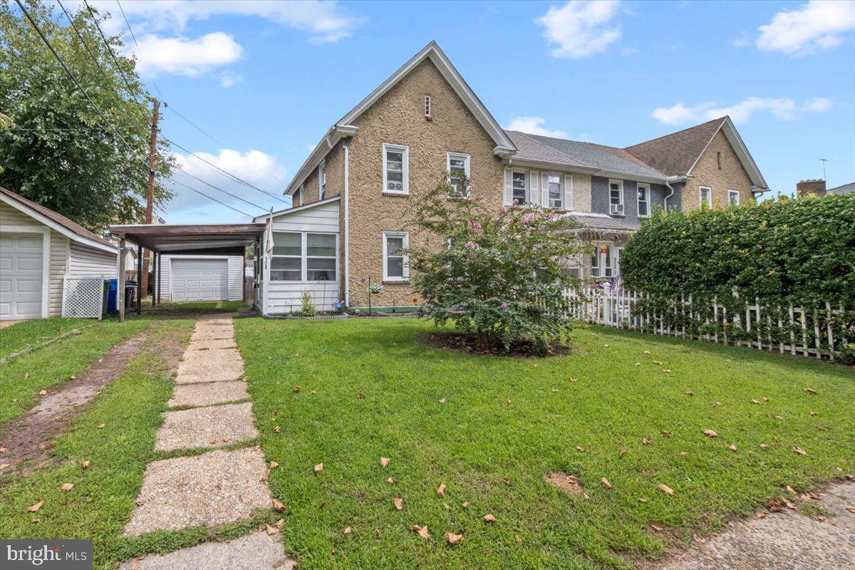308 PARIS AVE
