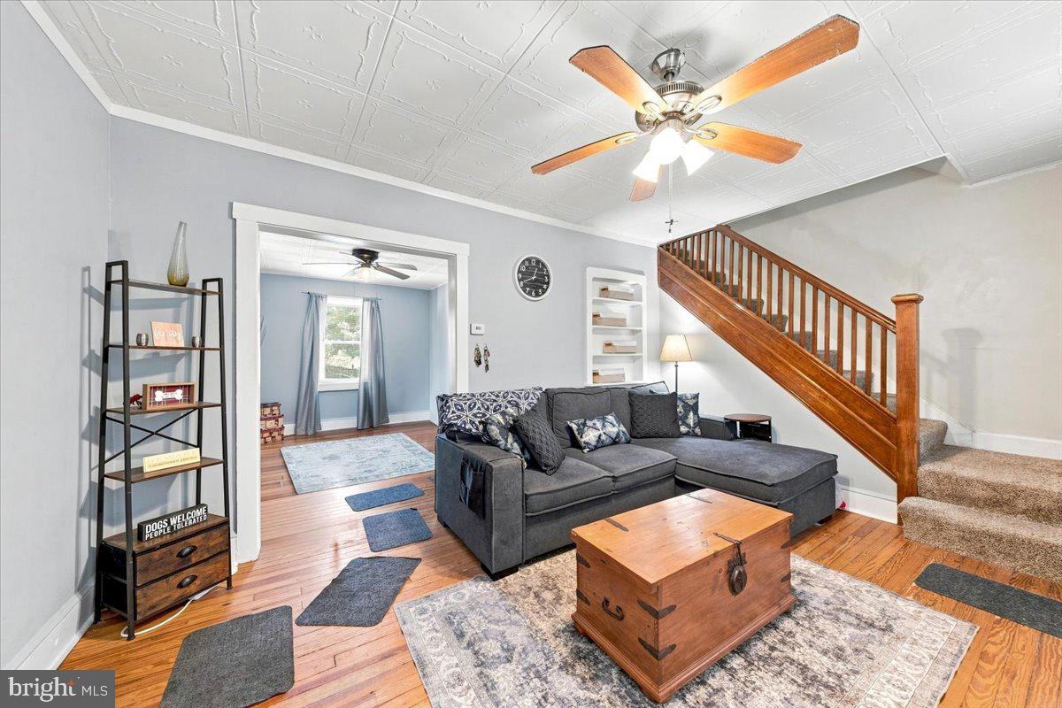 308 Paris Ave Property Photo 5