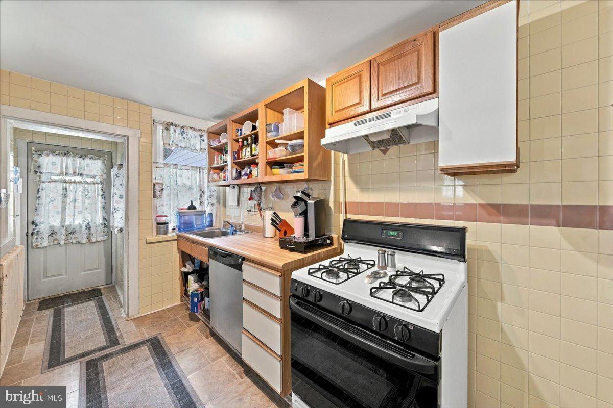 308 Paris Ave Property Photo 10
