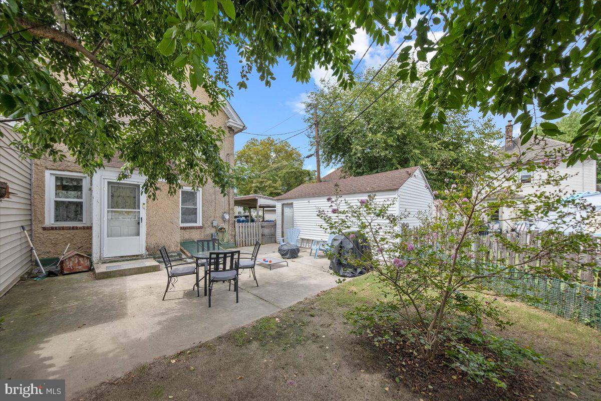 308 Paris Ave Property Photo 20