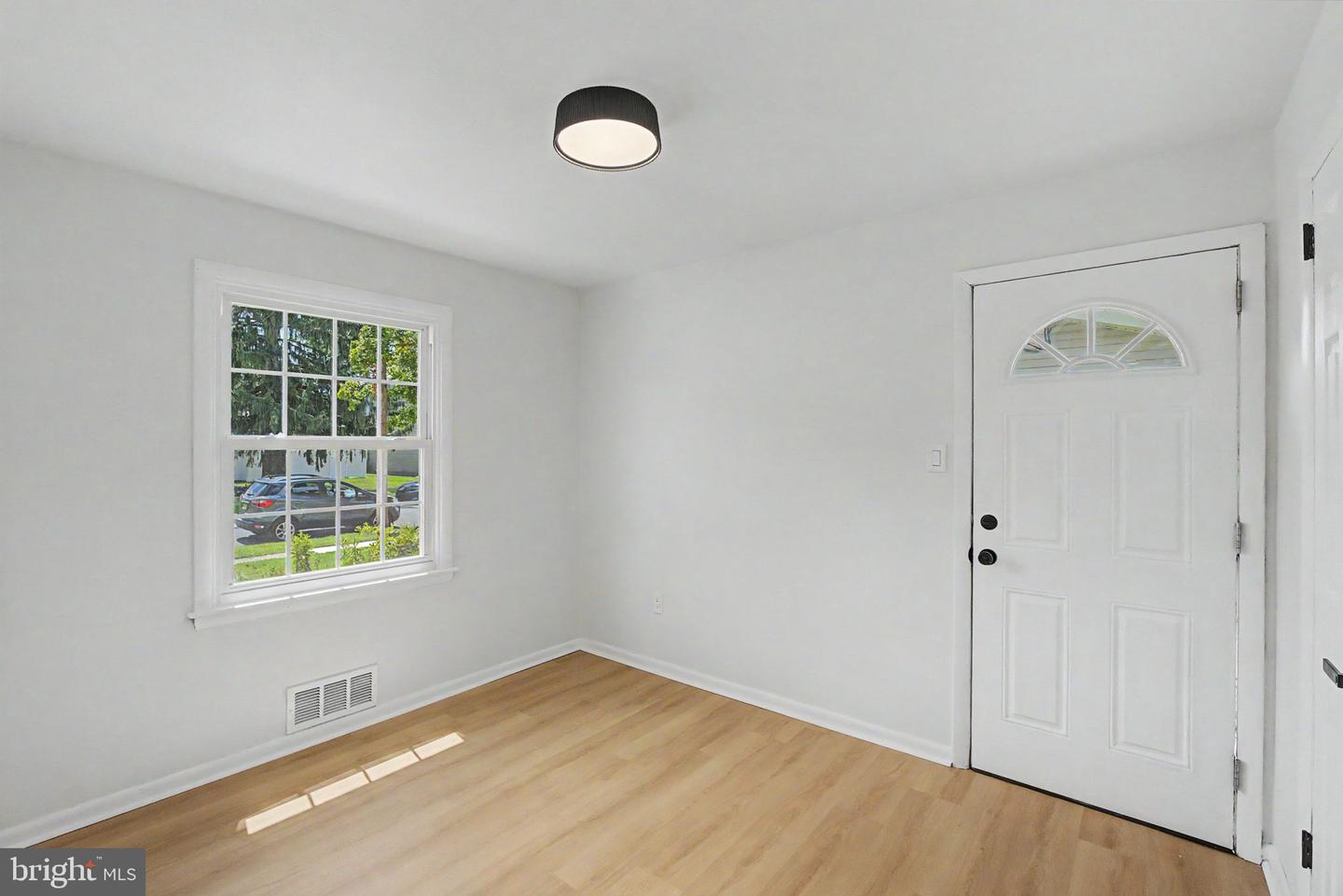 232 Winding Way Rd Property Photo 7