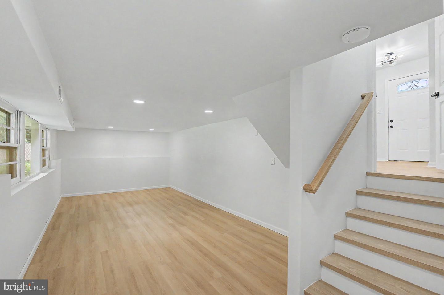 232 Winding Way Rd Property Photo 29