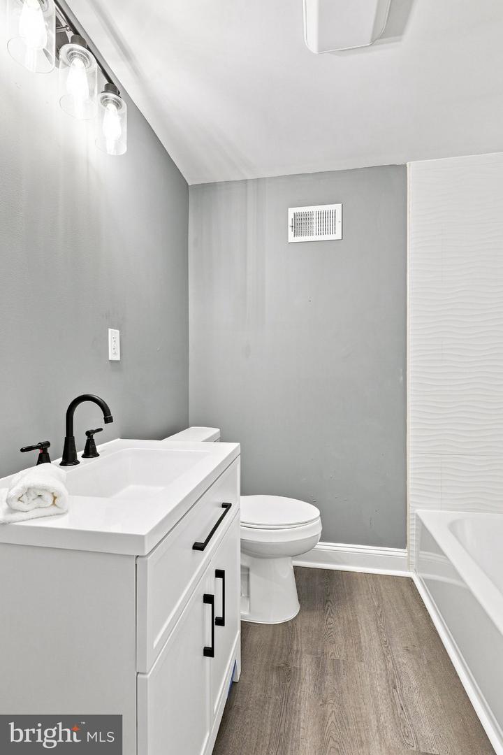 8315 Stockton Ave Property Photo 21