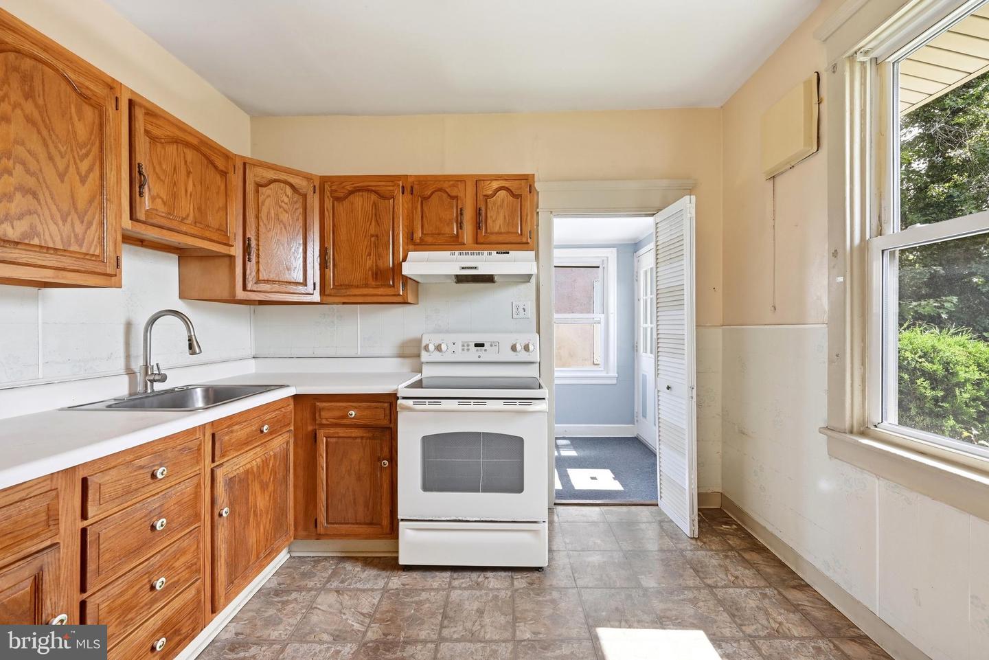 3004 Crescent Blvd Property Photo 12
