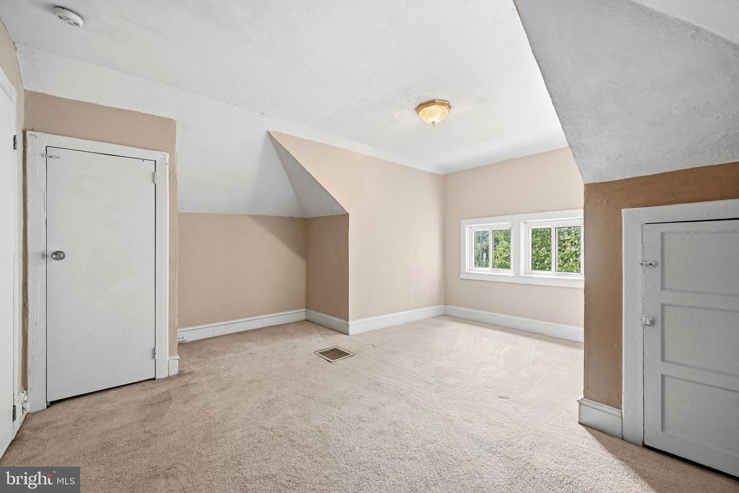 3004 Crescent Blvd Property Photo 22