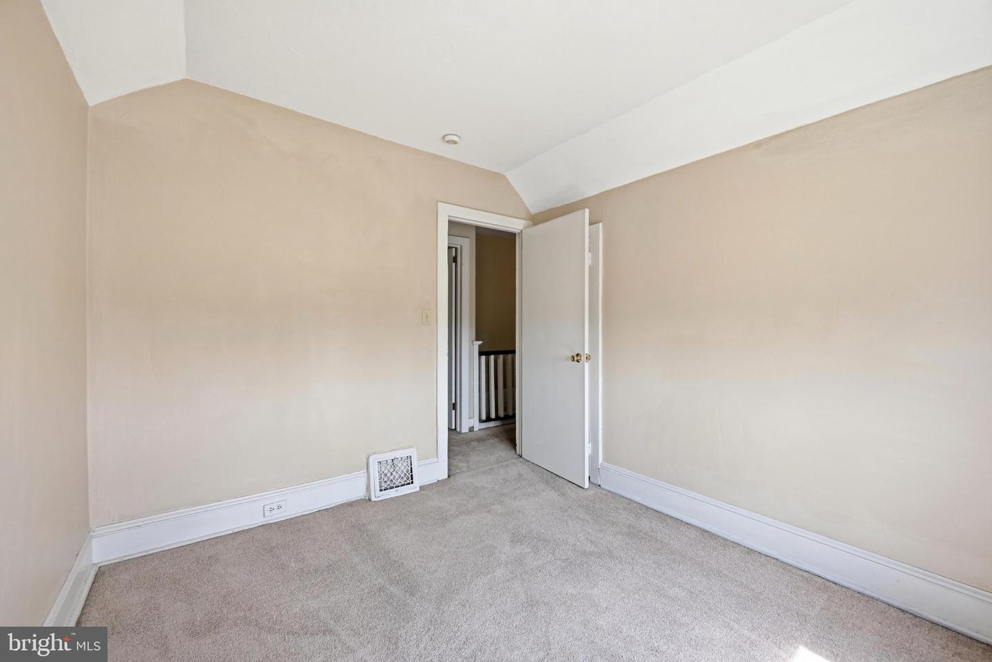 3004 Crescent Blvd Property Photo 27