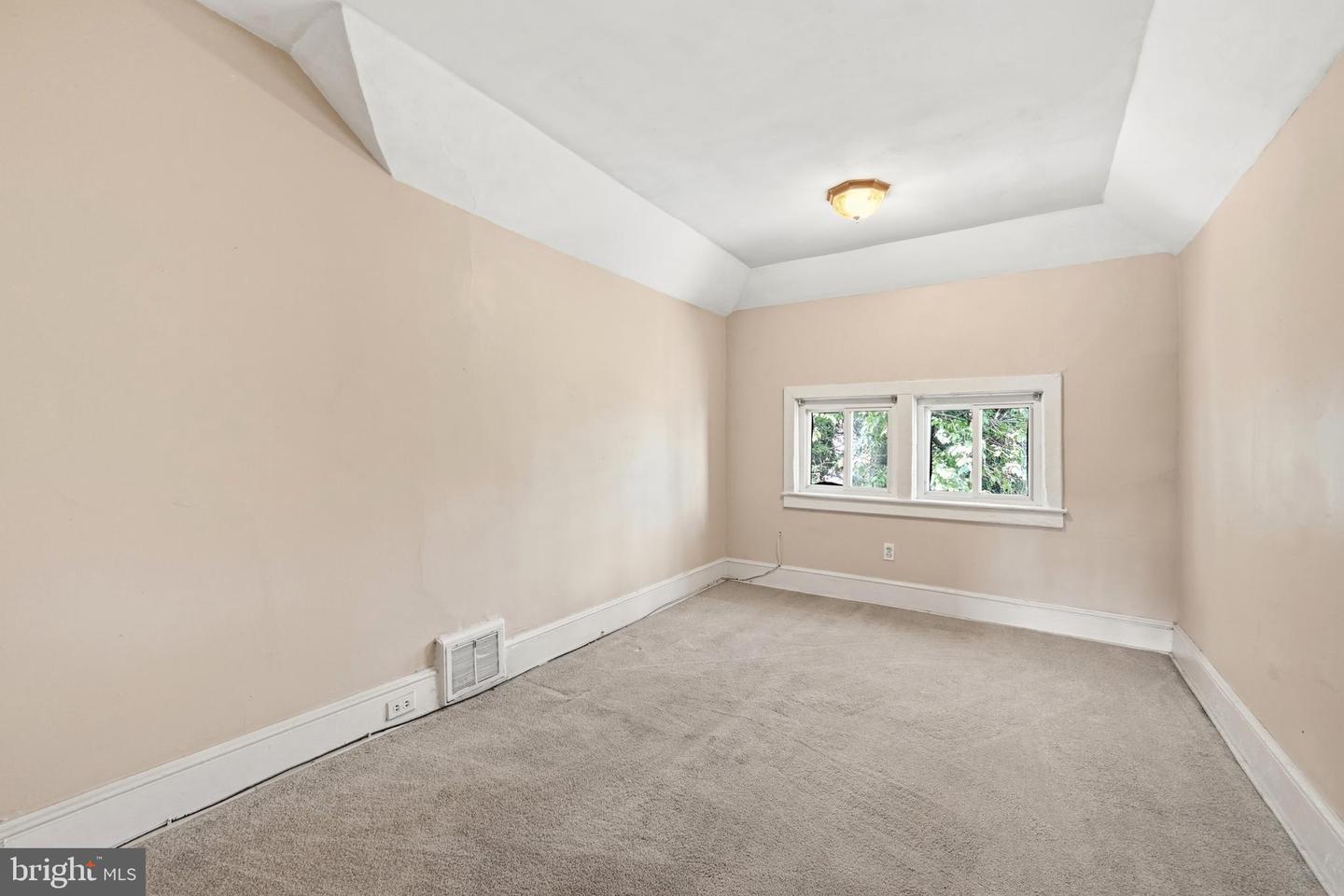 3004 Crescent Blvd Property Photo 28