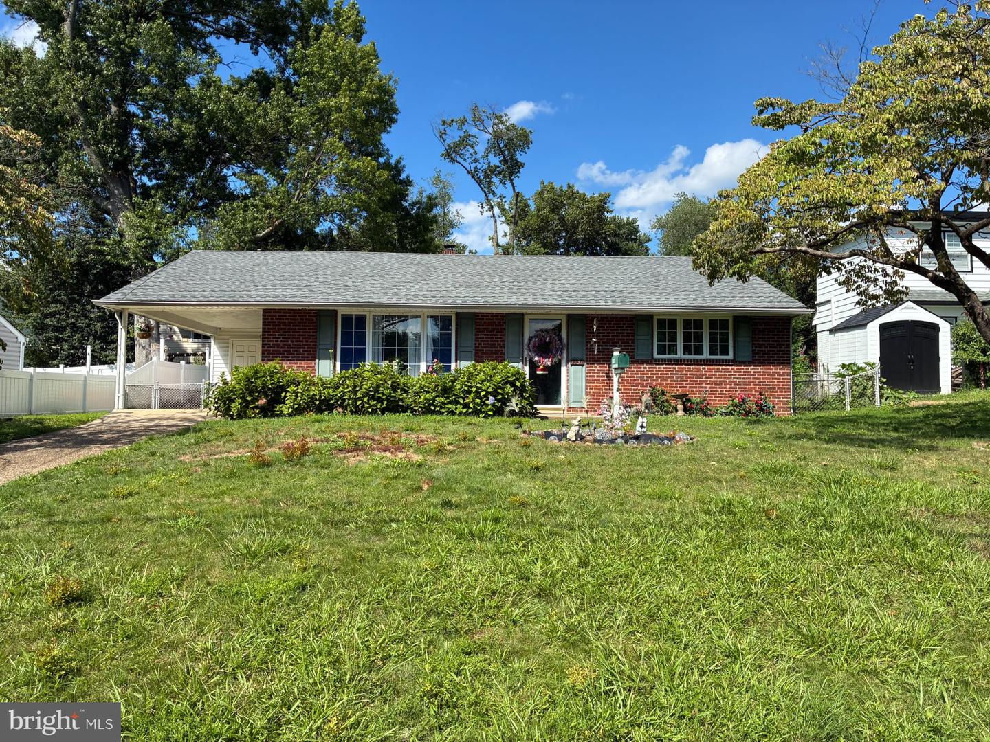 1137 Lakeshore Dr Property Photo 1