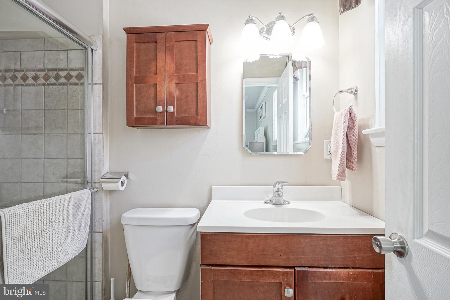 3 Pebble Ln Property Photo 27