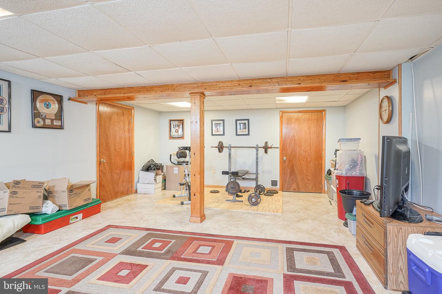 3 Pebble Ln Property Photo 34
