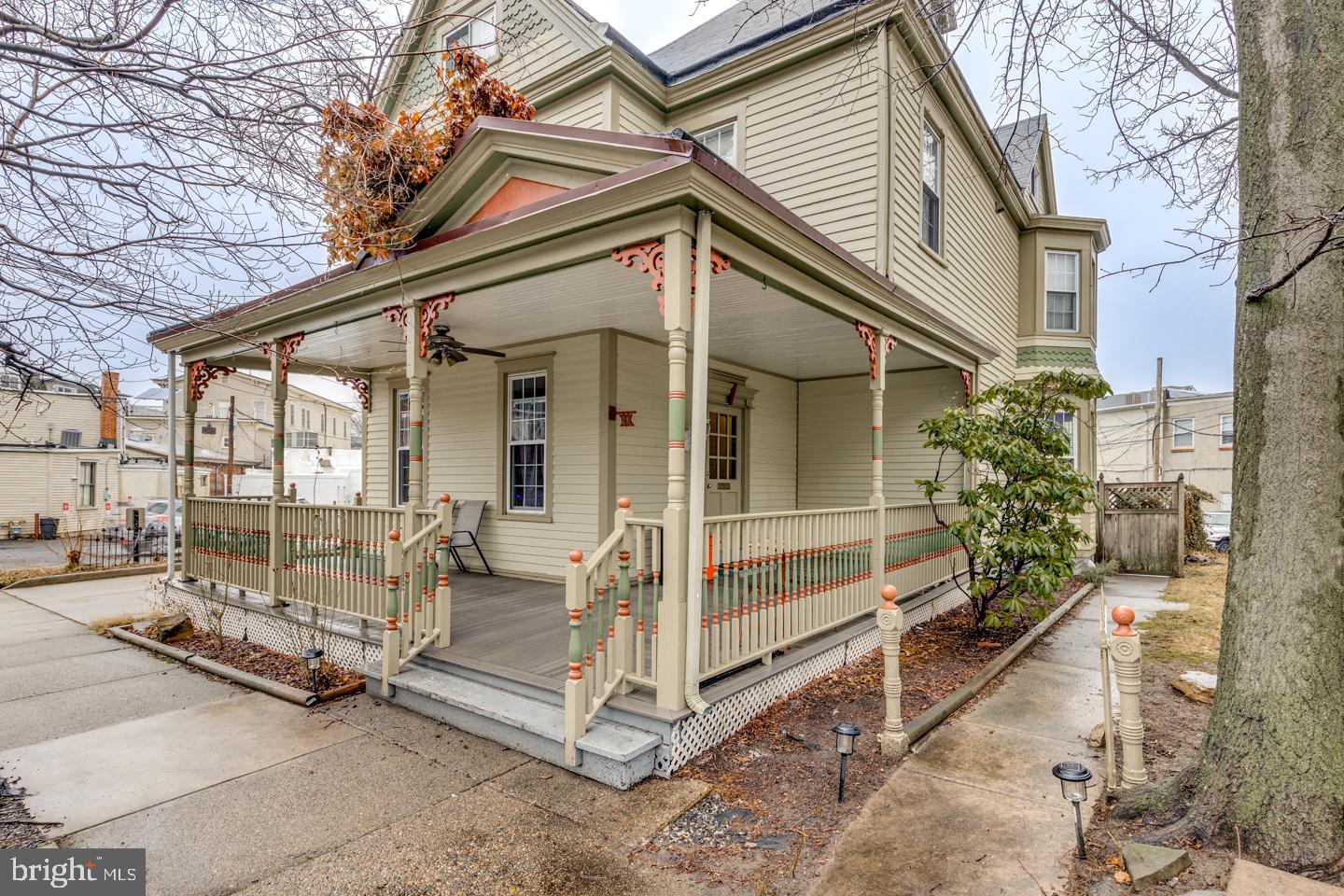 21 ELLIS ST Property Photo 1