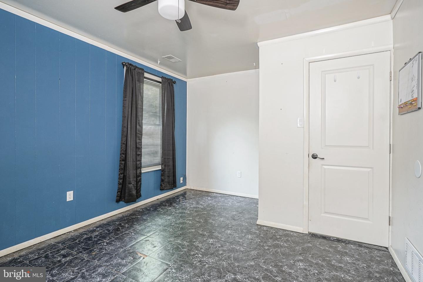 1719 Williamsburg Pl Property Photo 14