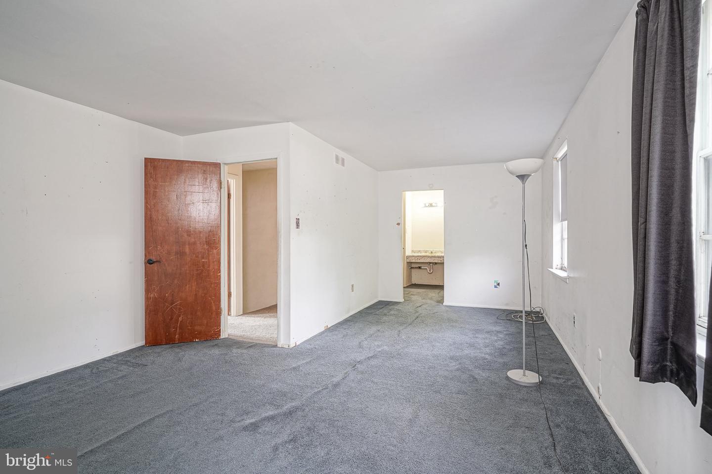 1719 Williamsburg Pl Property Photo 19
