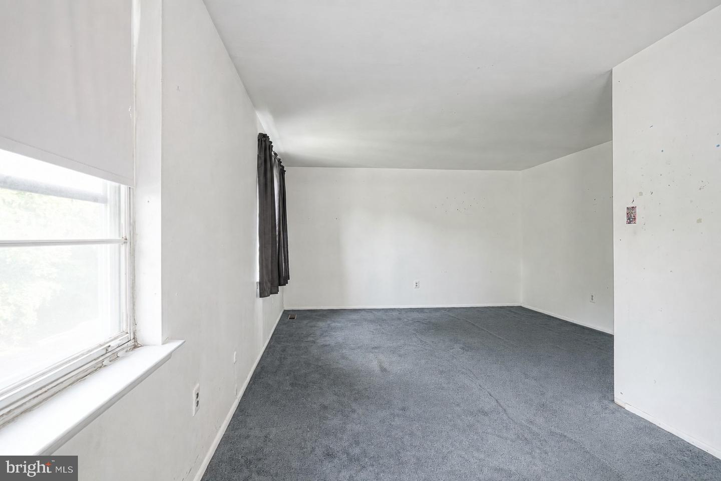 1719 Williamsburg Pl Property Photo 21