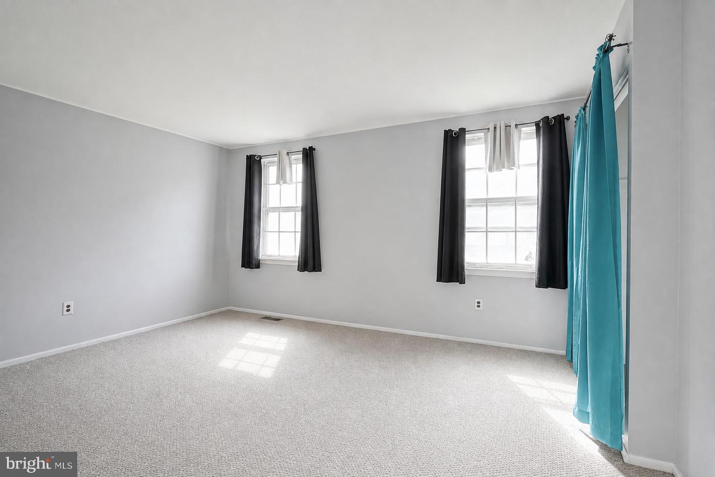 1719 Williamsburg Pl Property Photo 26
