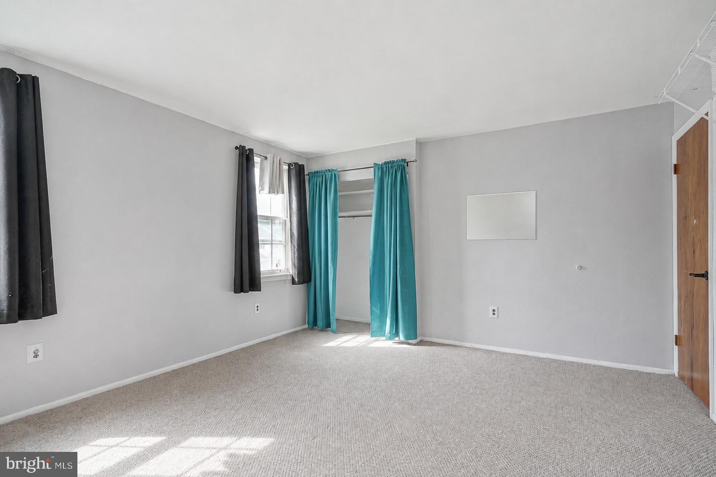 1719 Williamsburg Pl Property Photo 29
