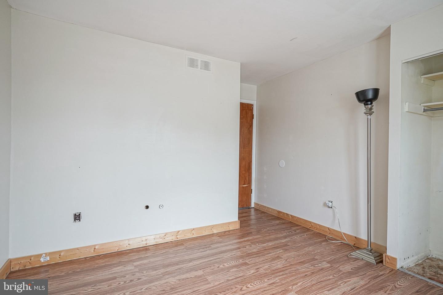 1719 Williamsburg Pl Property Photo 30