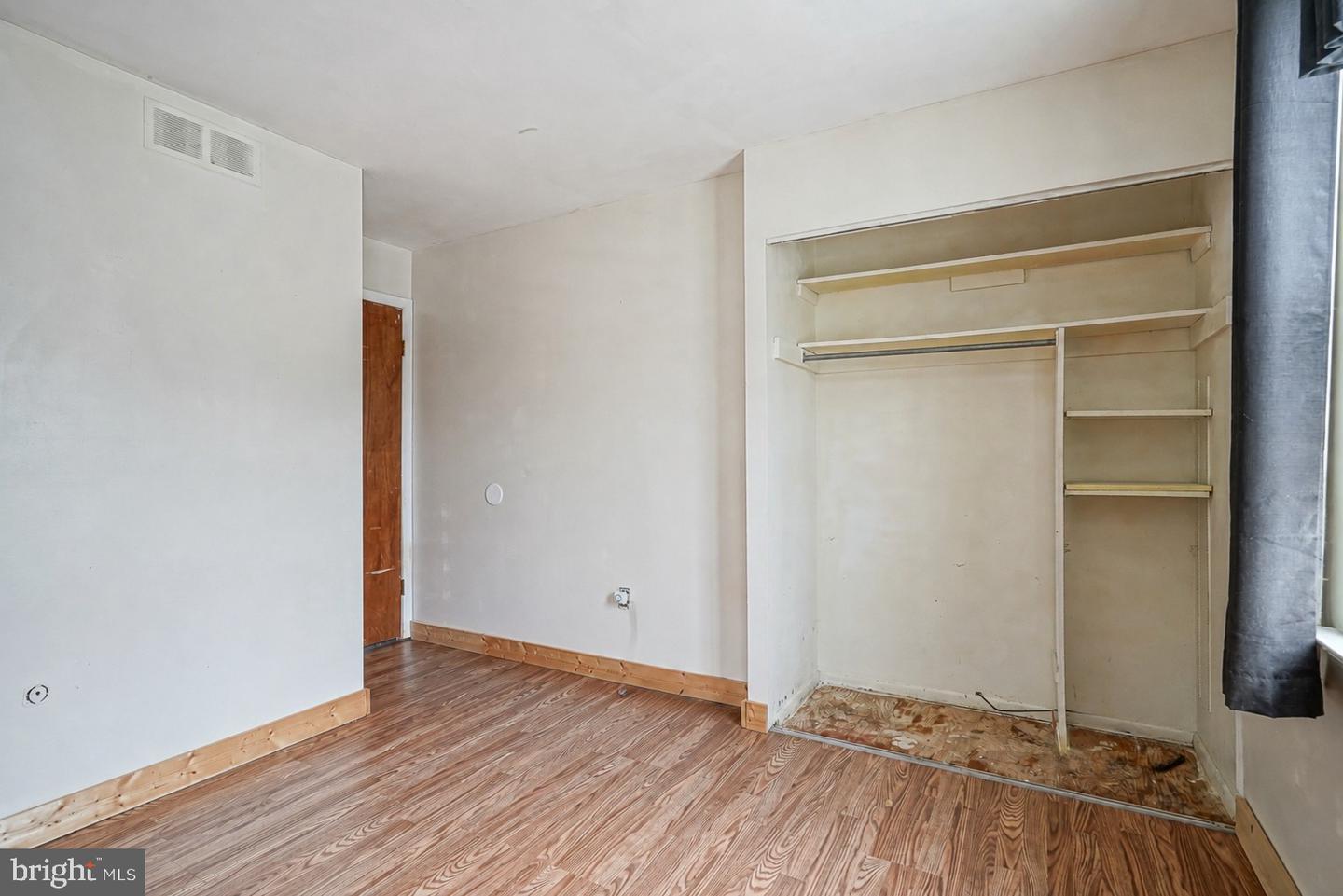 1719 Williamsburg Pl Property Photo 31