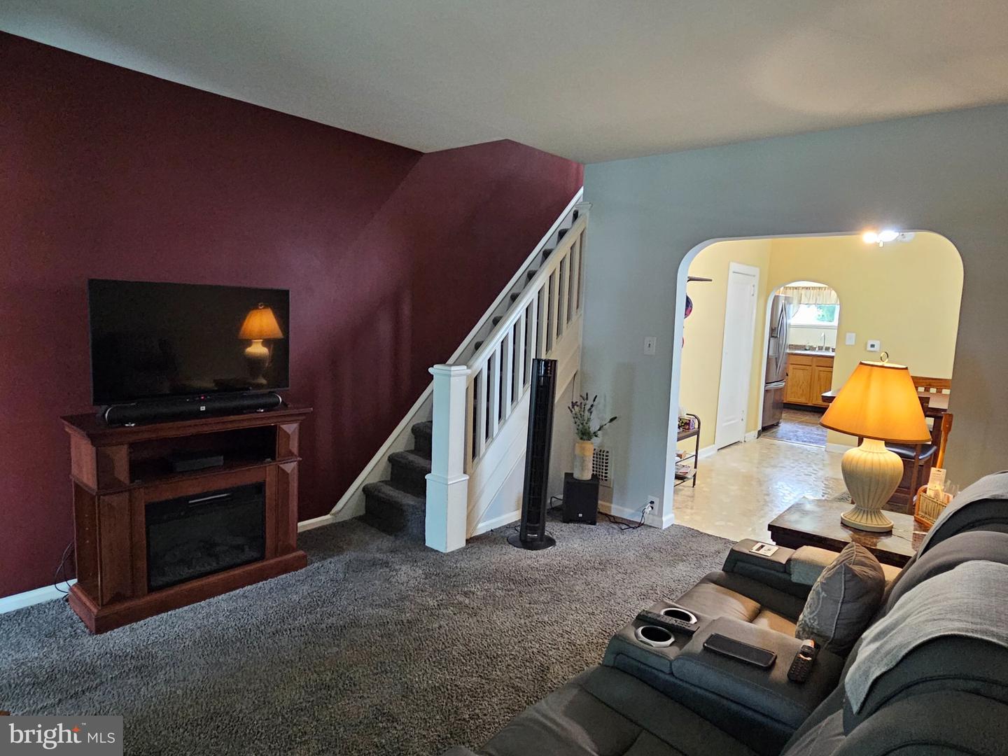 607 Hunter St Property Photo 6