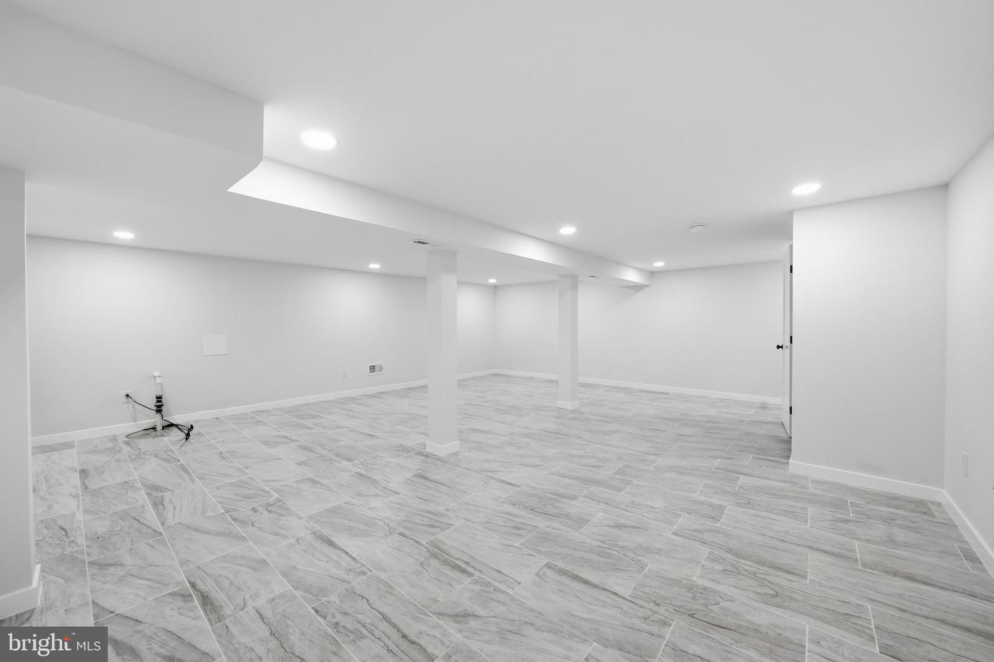 410 4th Ave Property Photo 5