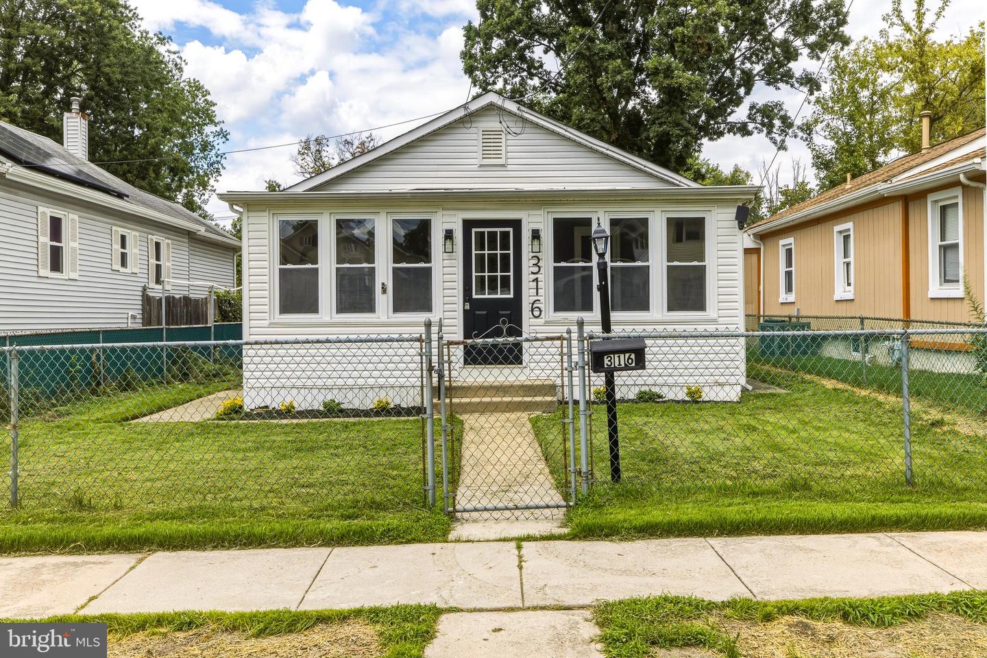 316 Garden Ave Property Photo 1