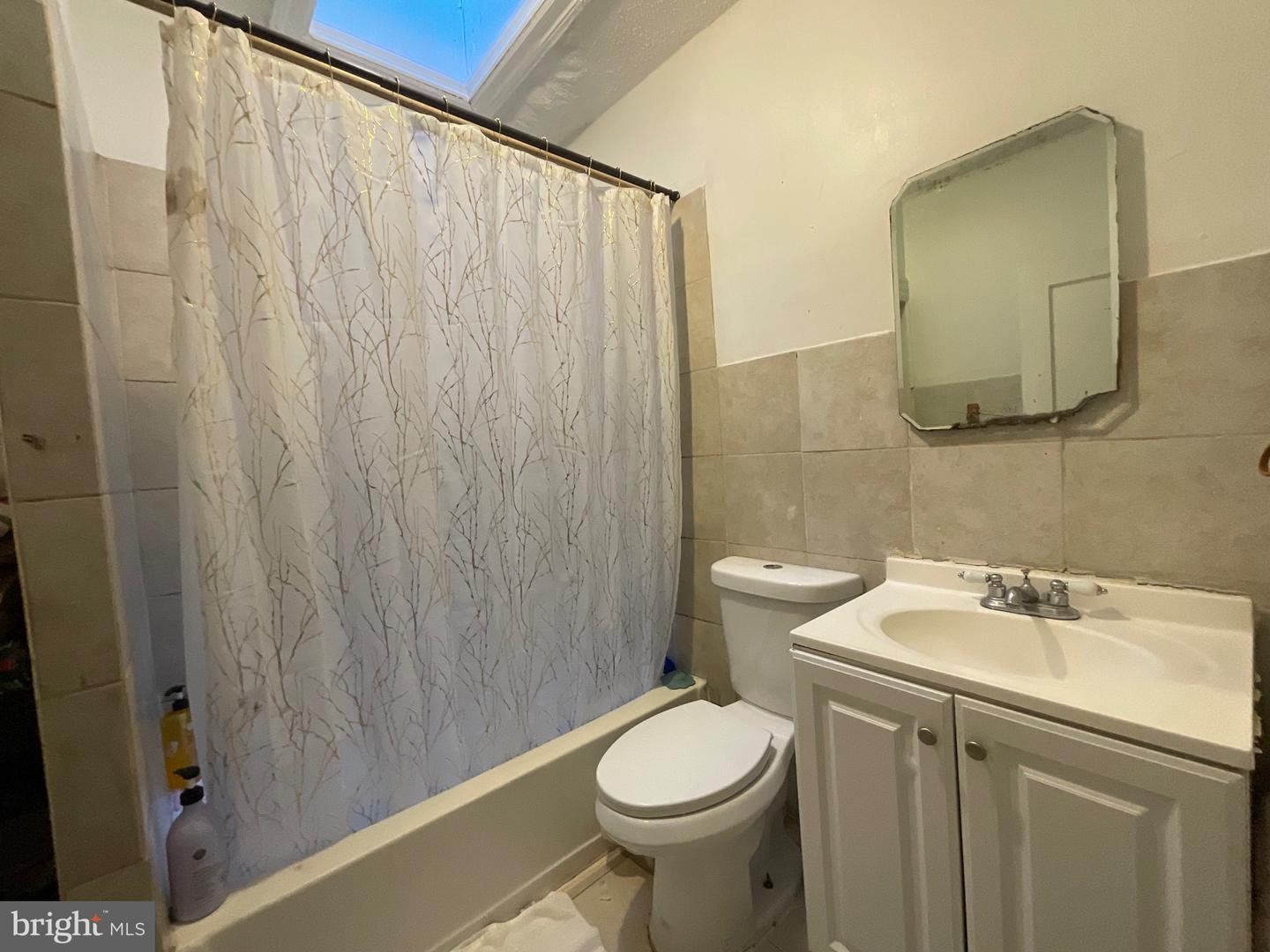 1622 Crosslynne Ave Property Photo 5