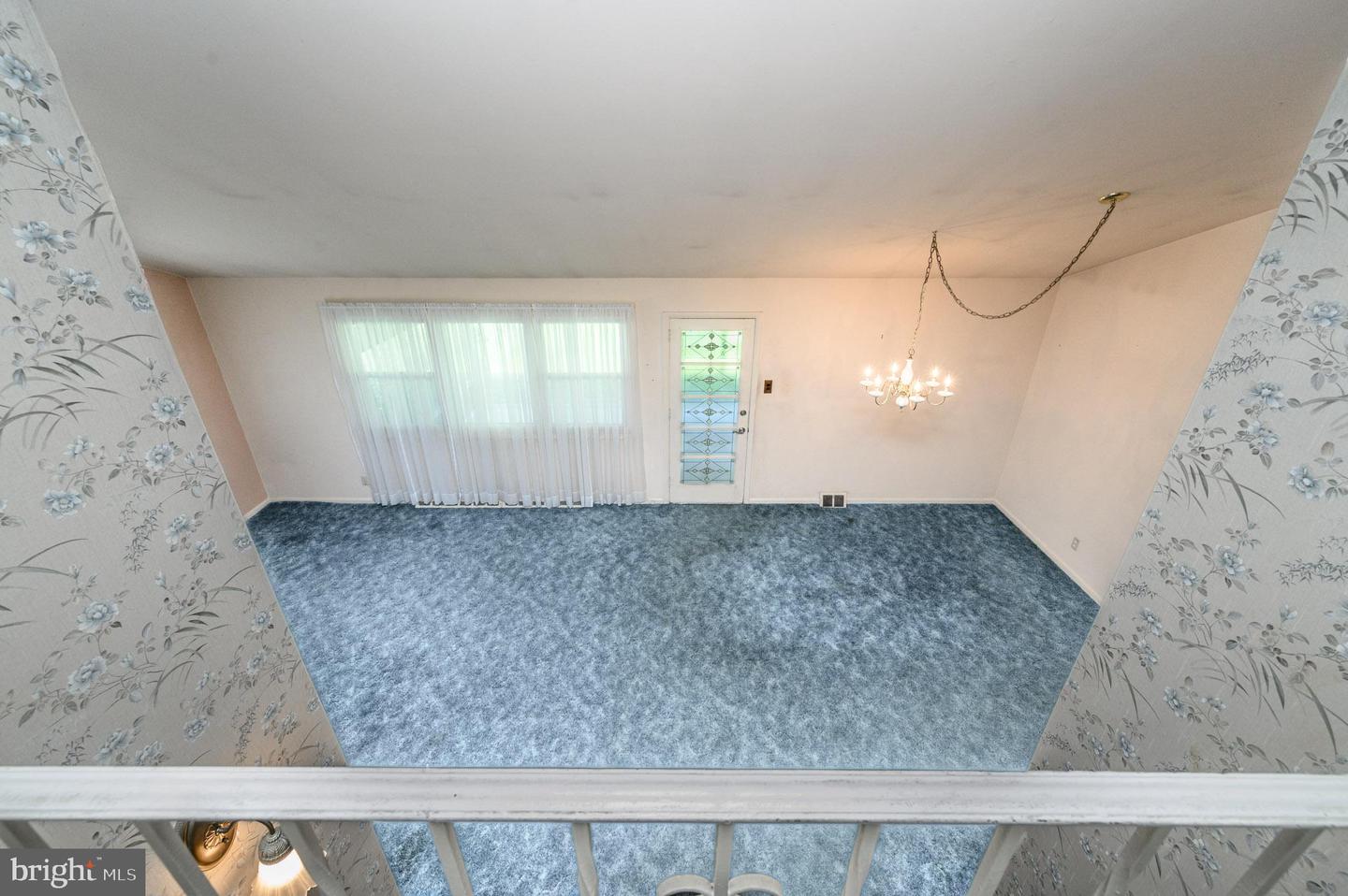 422 King George Rd Property Photo 17
