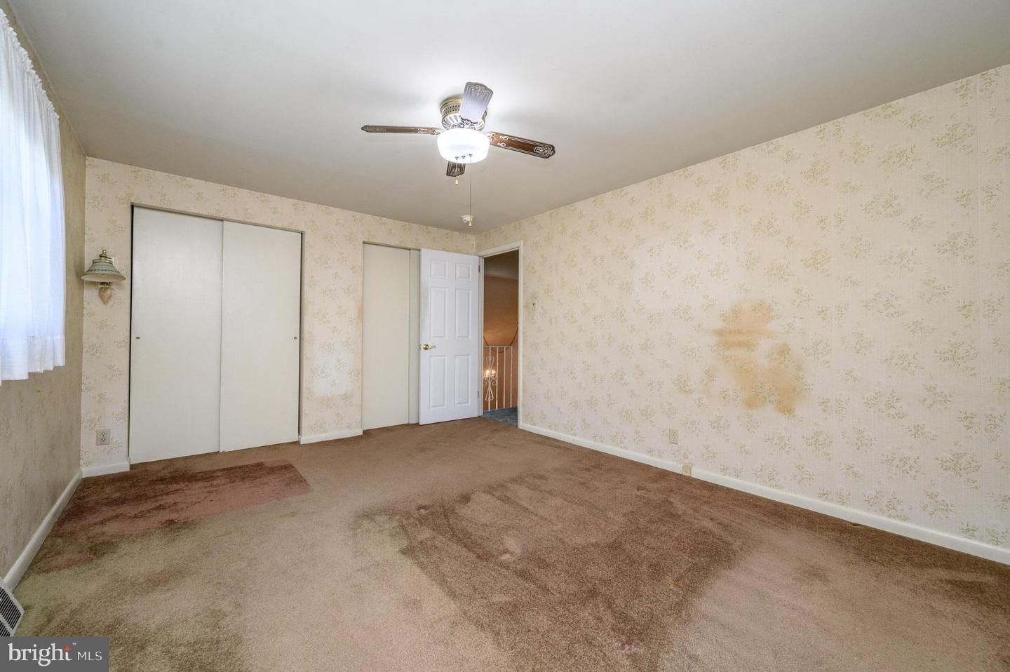 422 King George Rd Property Photo 25