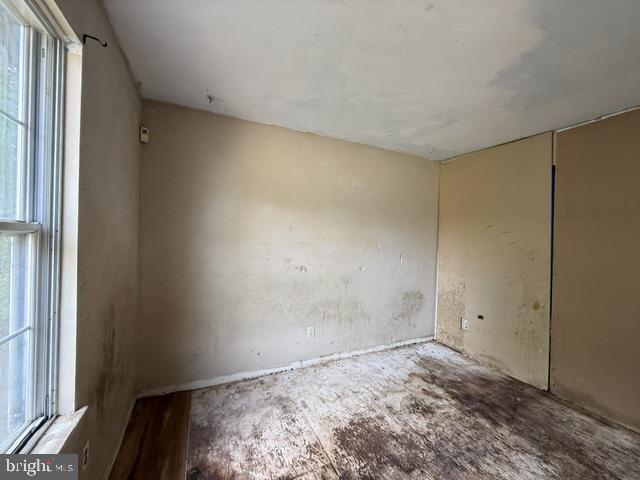 37 Ashland Ave Property Photo 3