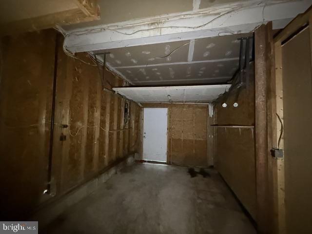 37 Ashland Ave Property Photo 9