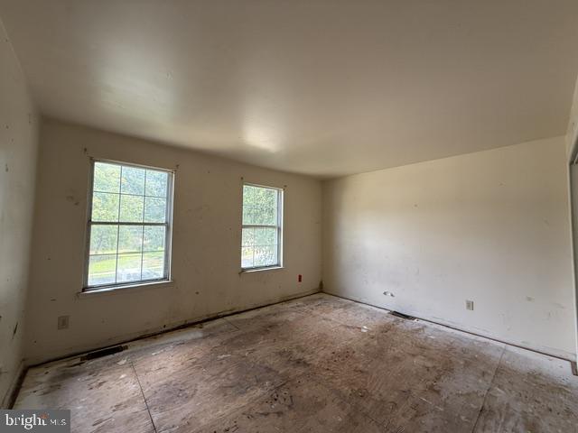 37 Ashland Ave Property Photo 12