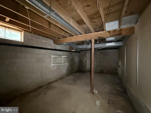 37 Ashland Ave Property Photo 17