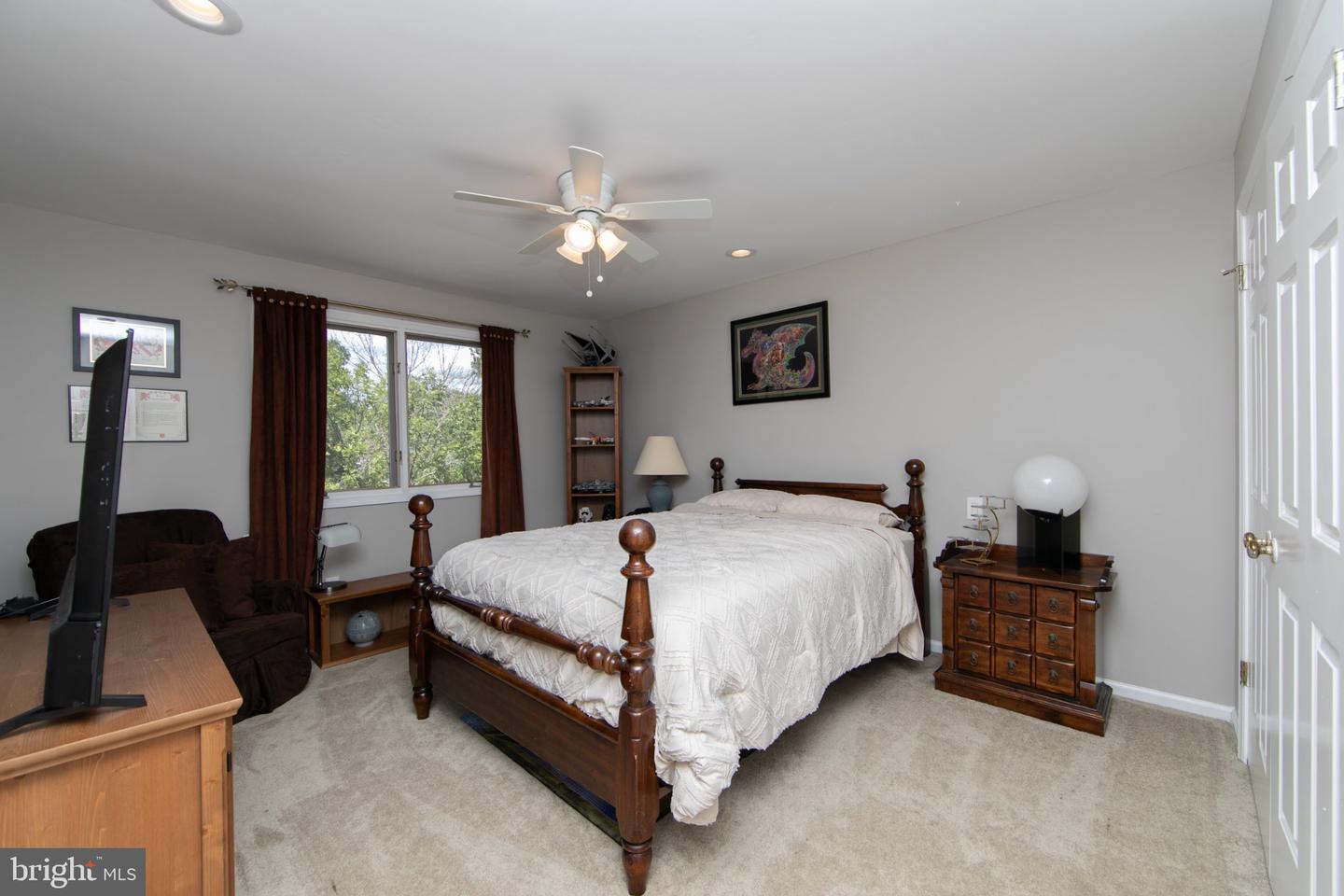 1405 Chanticleer Property Photo 31