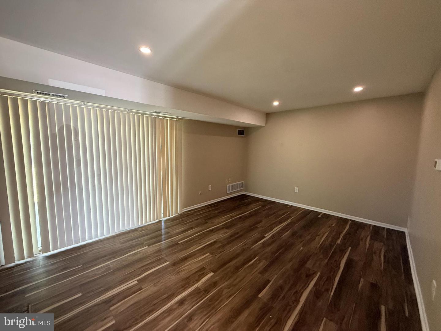 1151 Golden Pond Ct Property Photo 2