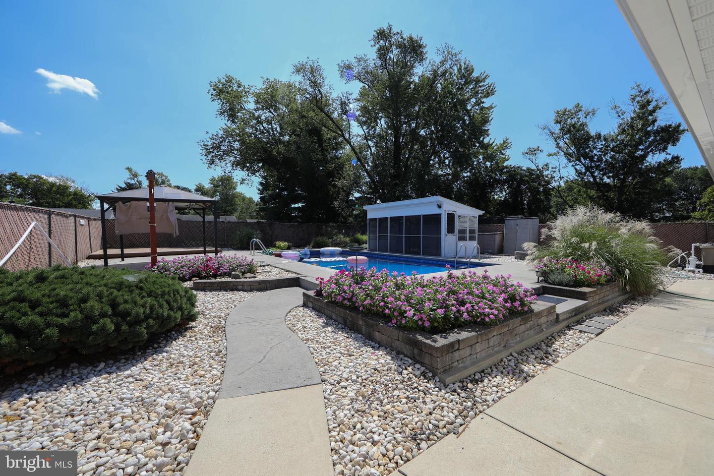 436 Walnut Ave Property Photo 47