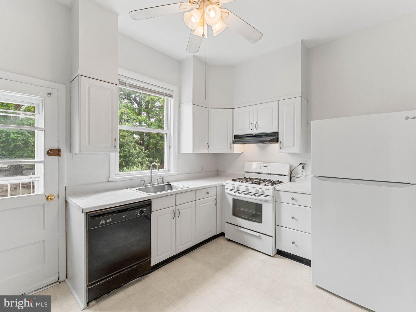 13 Haddon Ave Property Photo 2