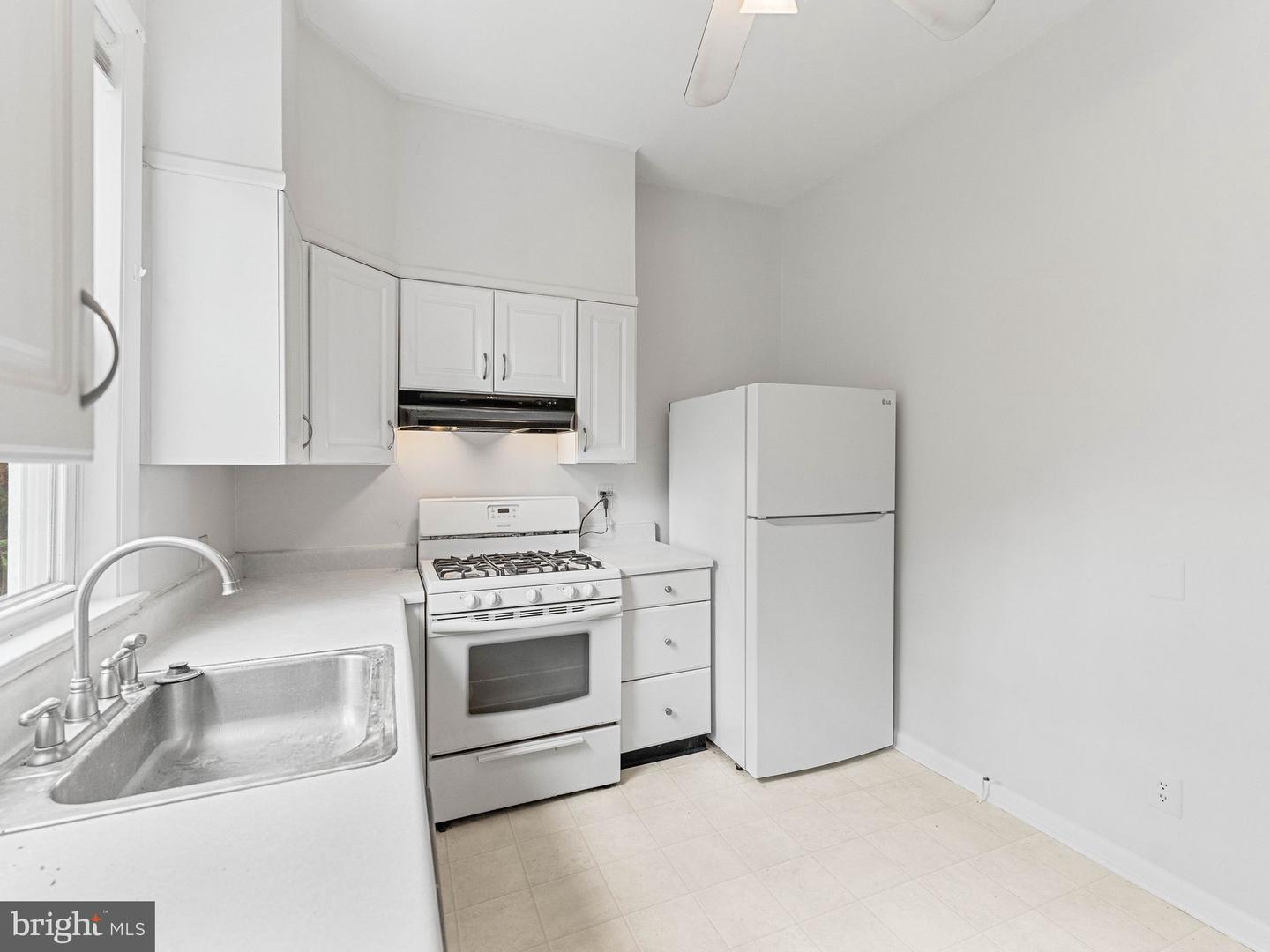 13 Haddon Ave Property Photo 4