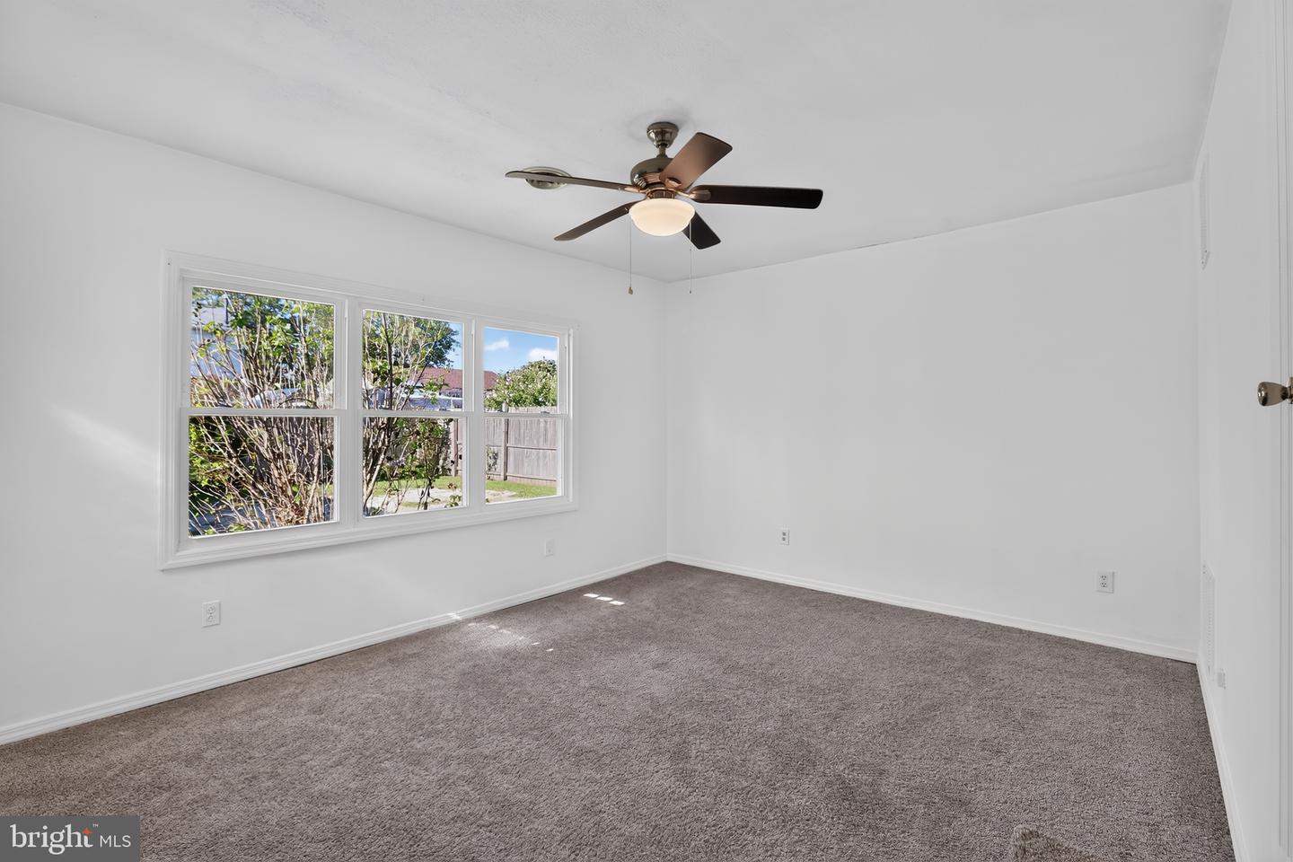 452 9th Ave Property Photo 11