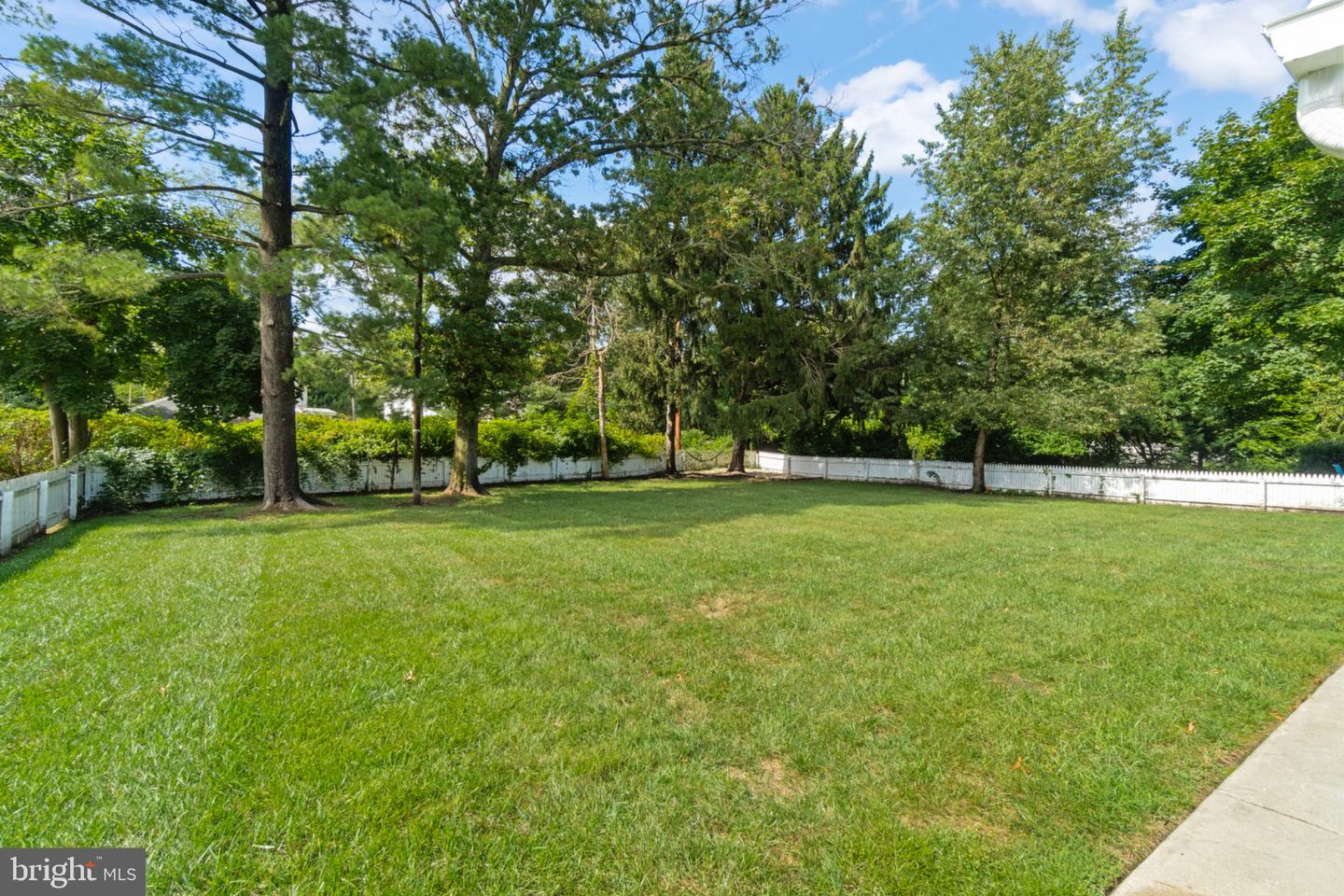 124 Glenwood Ave Property Photo 30