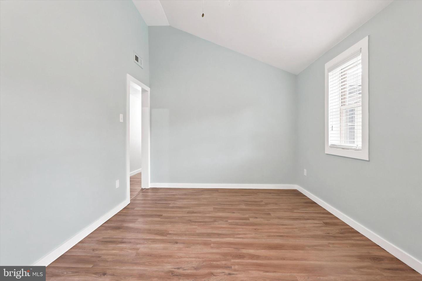 926 Mercer St Property Photo 17