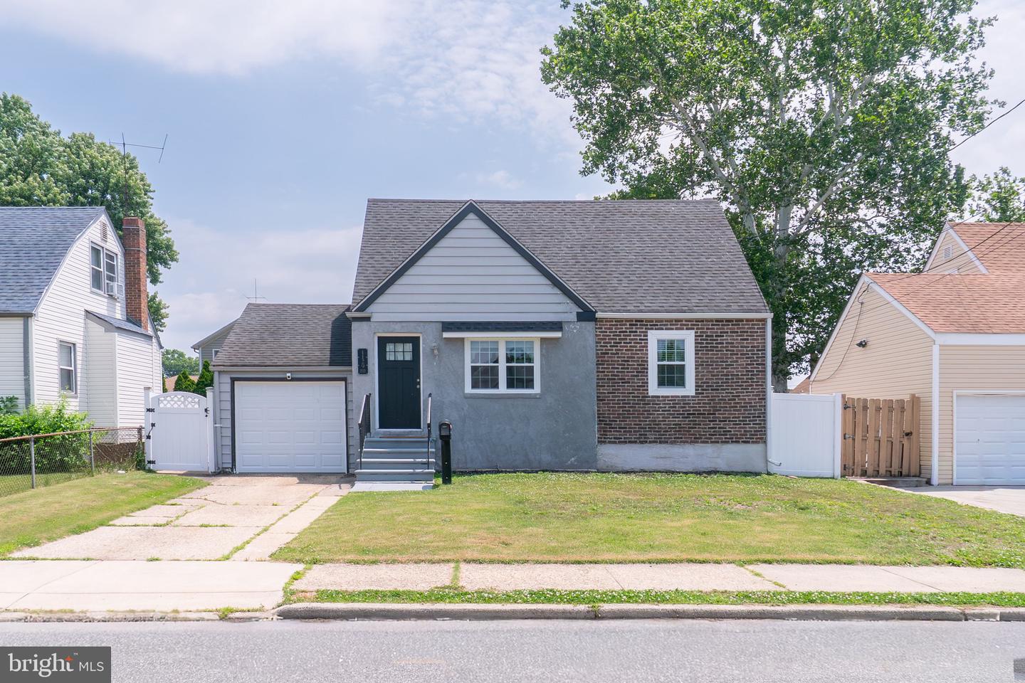 1129 JEFFERSON AVE