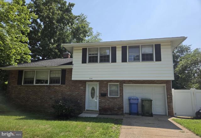 408 Bruce Rd Property Photo 1