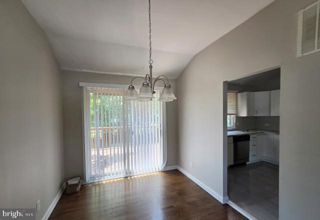 408 Bruce Rd Property Photo 6