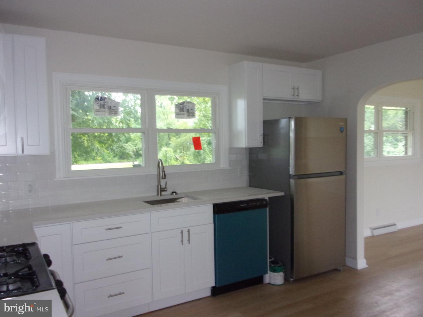 36 Park Ave Property Photo 6